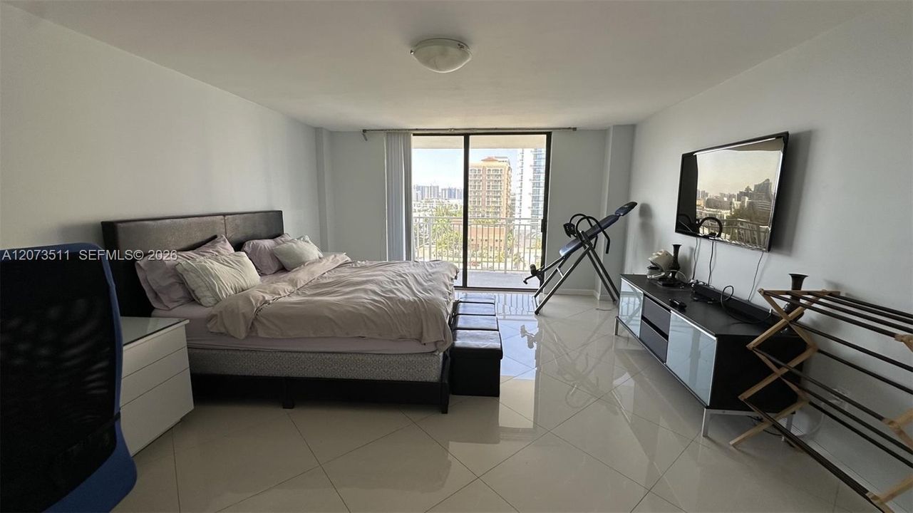 For Rent: $4,500 (3 beds, 3 baths, 2262 Square Feet)