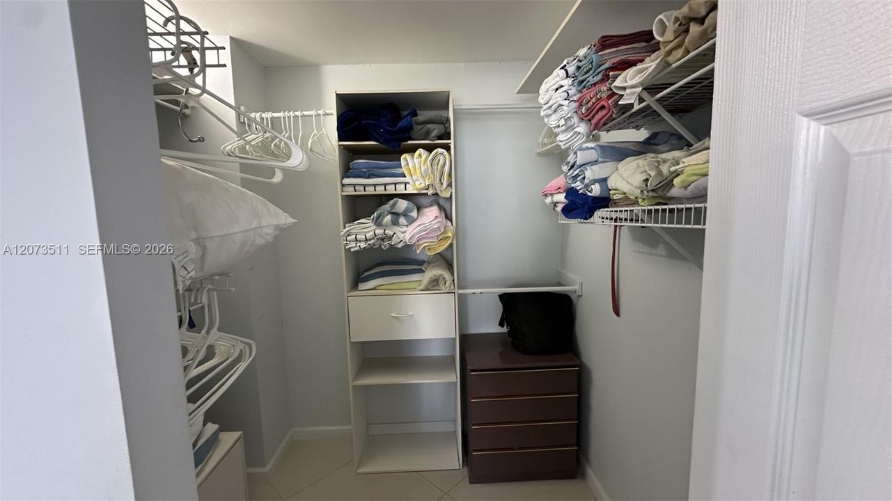 For Rent: $4,500 (3 beds, 3 baths, 2262 Square Feet)