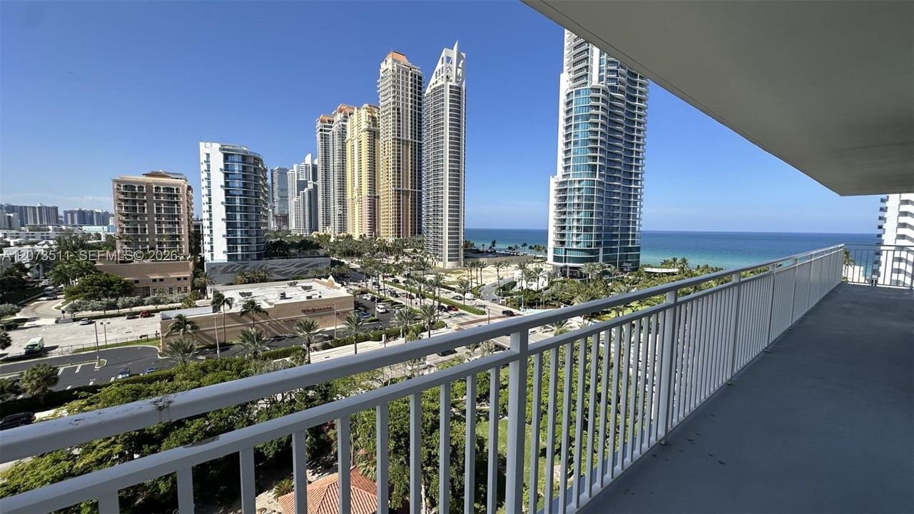 For Rent: $4,500 (3 beds, 3 baths, 2262 Square Feet)