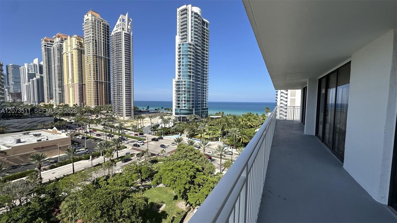 For Rent: $4,500 (3 beds, 3 baths, 2262 Square Feet)