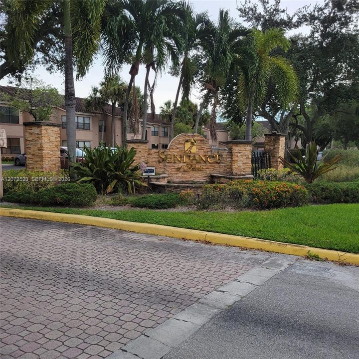 В аренду: $2,350 (2 спален, 2 ванн, 1100 Квадратных фут)