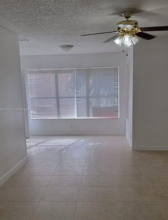 В аренду: $2,350 (2 спален, 2 ванн, 1100 Квадратных фут)