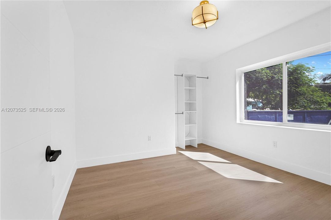 En Venta: $564,900 (3 camas, 1 baños, 900 Pies cuadrados)