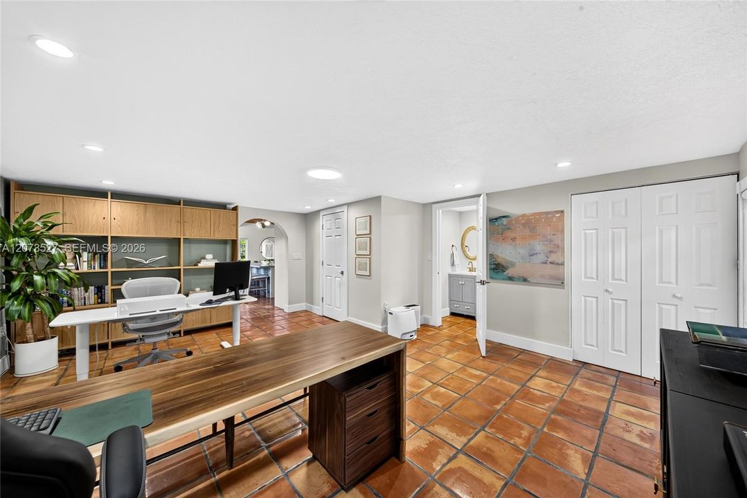 Flex room used as office, but can be potential 4th bedroom, gym, in-laws quarters, etc