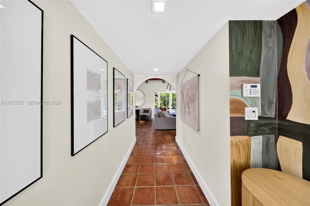 En Venta: $875,000 (3 camas, 3 baños, 2017 Pies cuadrados)