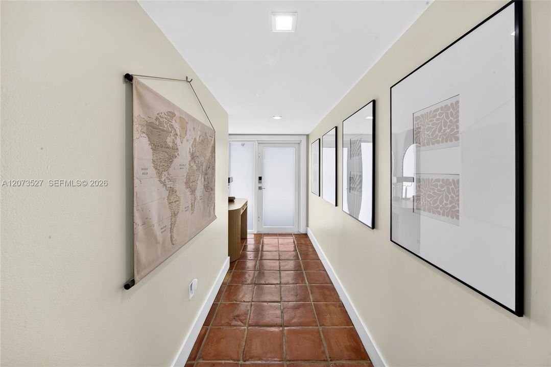 En Venta: $875,000 (3 camas, 3 baños, 2017 Pies cuadrados)