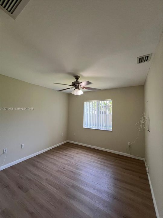 For Sale: $565,000 (3 beds, 2 baths, 1318 Square Feet)