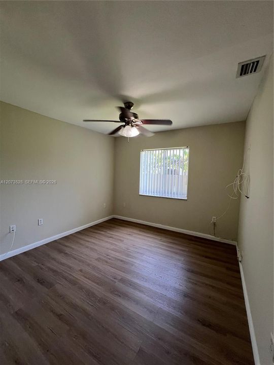 For Sale: $565,000 (3 beds, 2 baths, 1318 Square Feet)