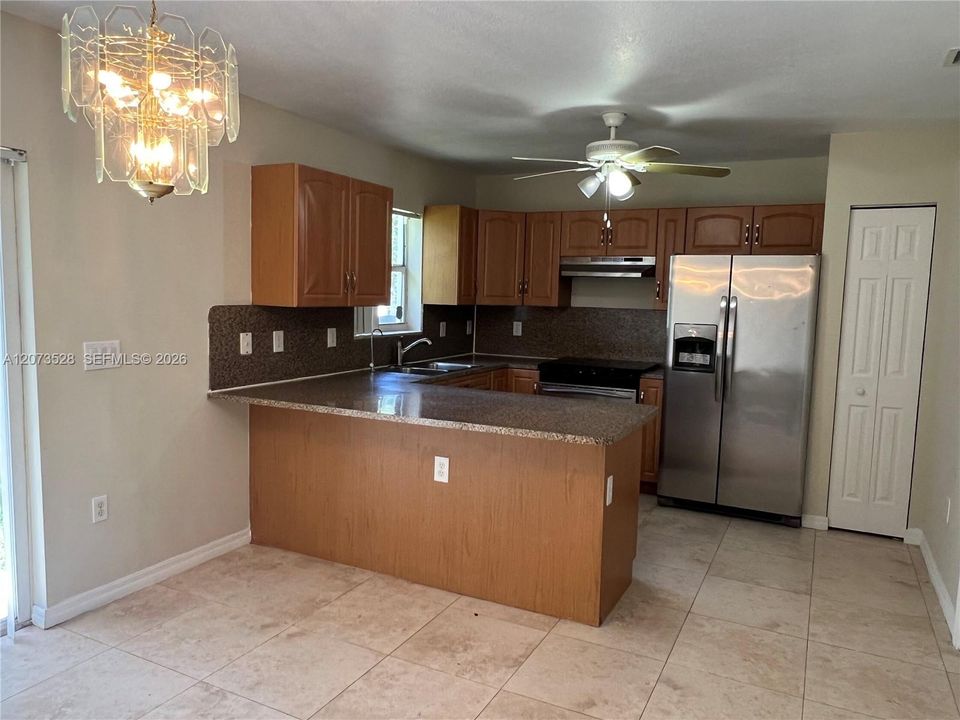 For Sale: $565,000 (3 beds, 2 baths, 1318 Square Feet)