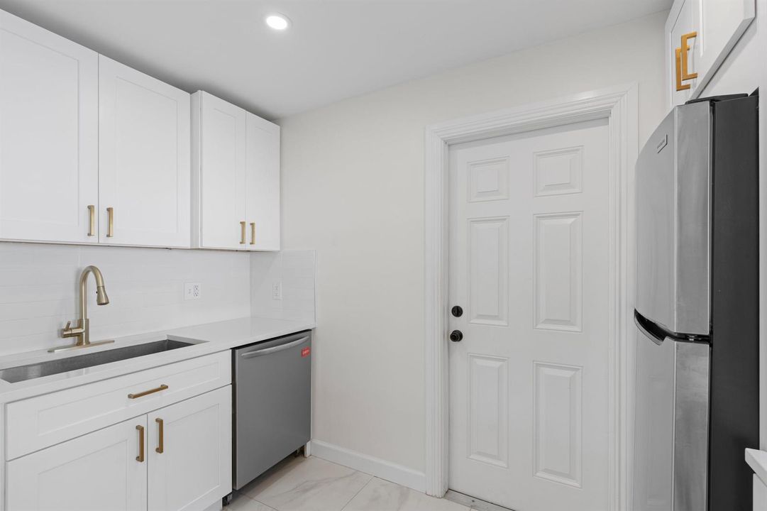 426 48th Street