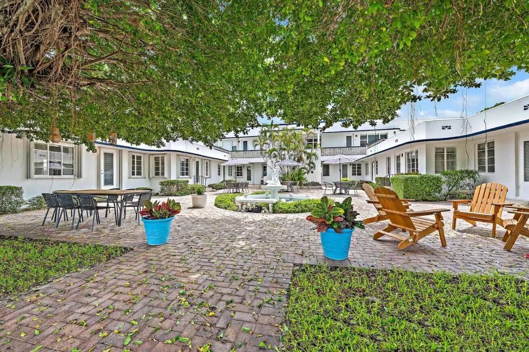 Courtyard Side