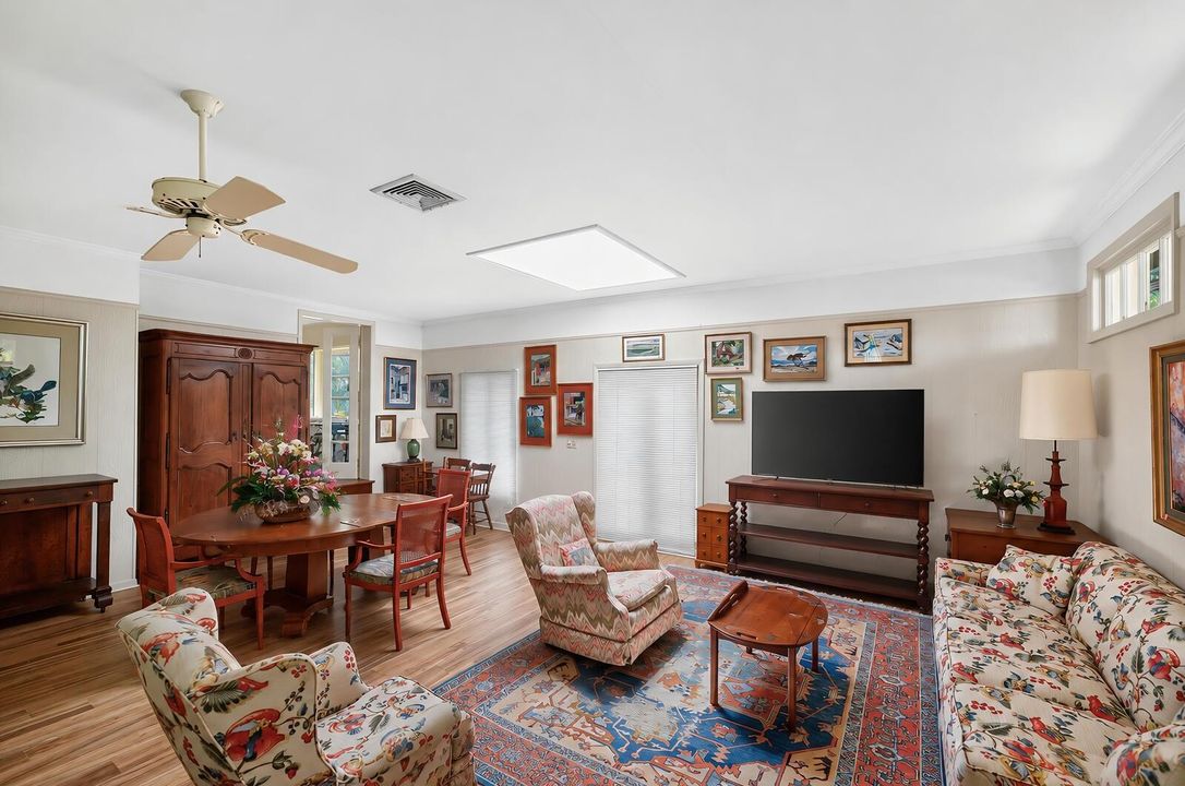 940 Sandfly Ln-13