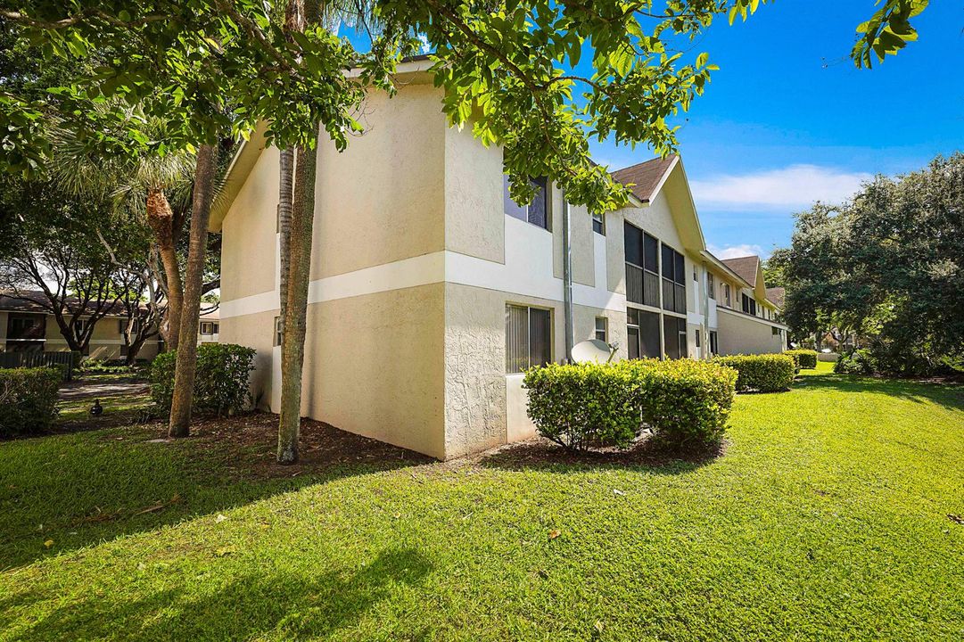 719 Gardens Dr. Unit 206-40