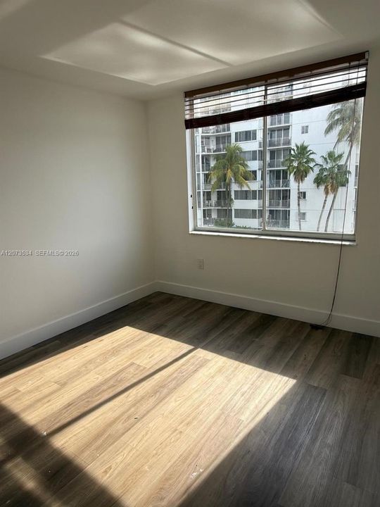 В аренду: $2,350 (2 спален, 2 ванн, 899 Квадратных фут)