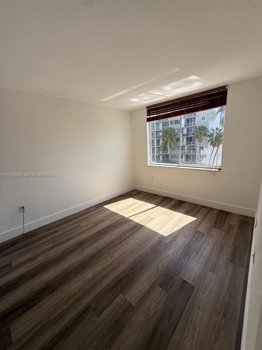 В аренду: $2,350 (2 спален, 2 ванн, 899 Квадратных фут)