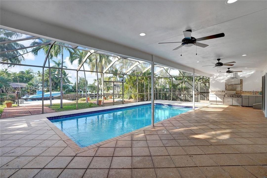 For Rent: $14,500 (3 beds, 2 baths, 2148 Square Feet)