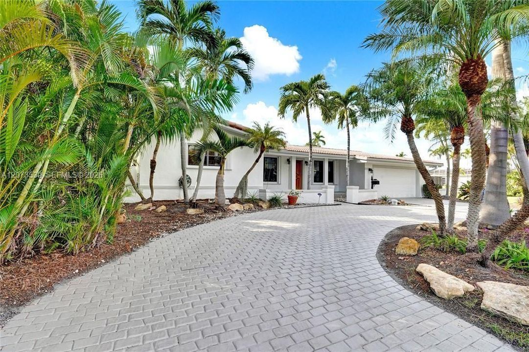 For Rent: $14,500 (3 beds, 2 baths, 2148 Square Feet)