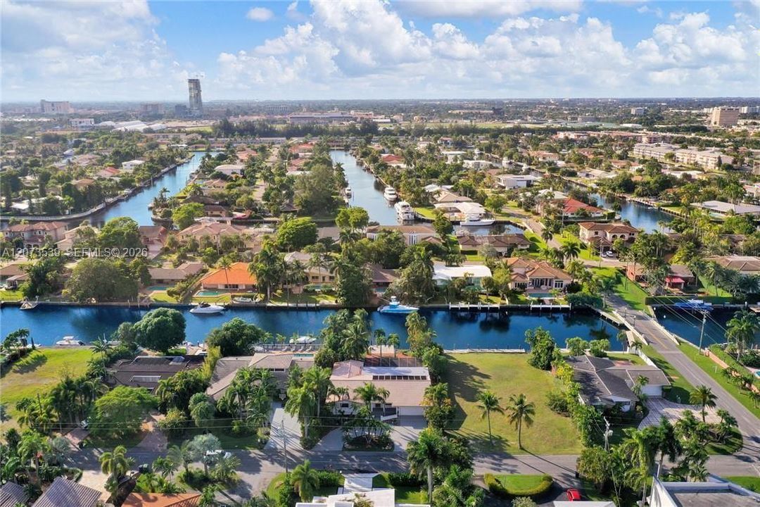 For Rent: $14,500 (3 beds, 2 baths, 2148 Square Feet)