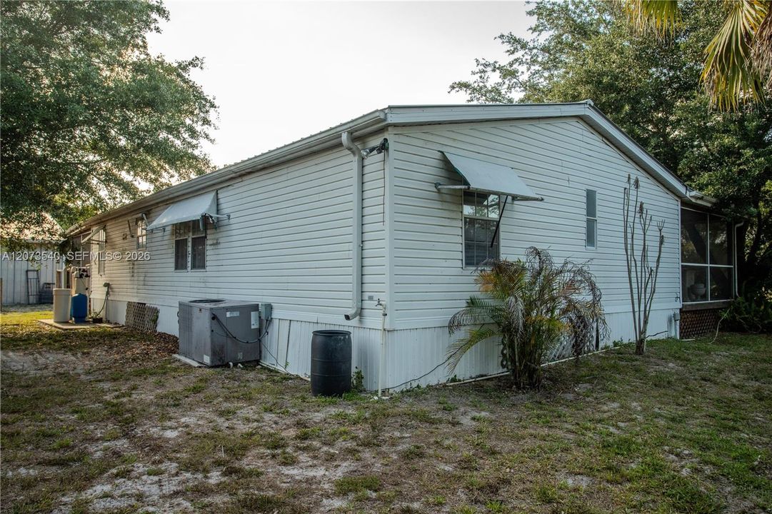 3880 Packinghouse Rd, Alva FL 33920