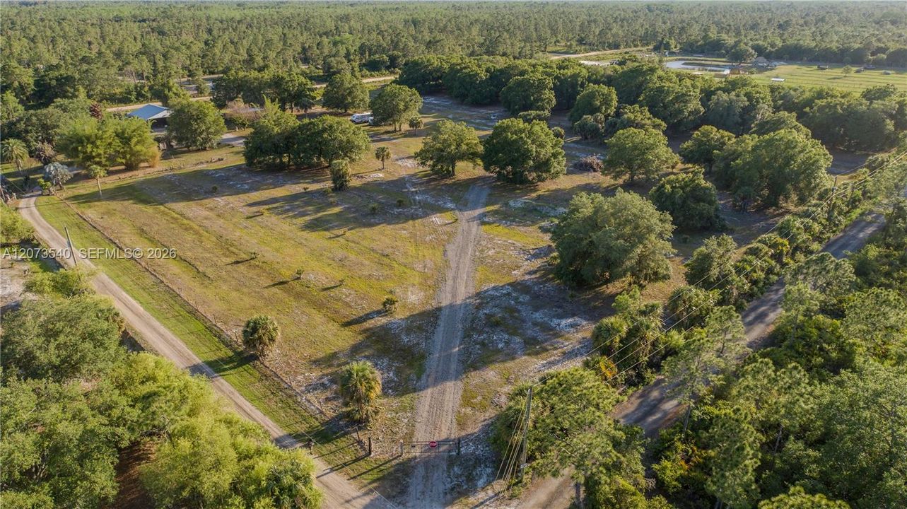 3880 Packinghouse Rd, Alva FL 33920