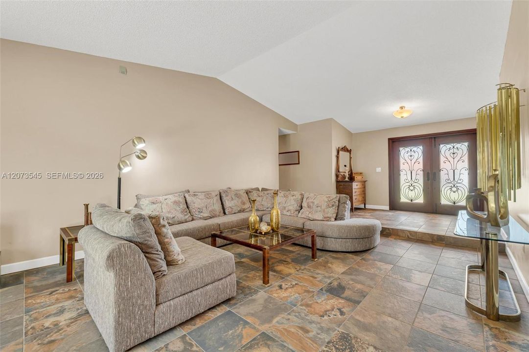 For Sale: $779,000 (3 beds, 2 baths, 1925 Square Feet)
