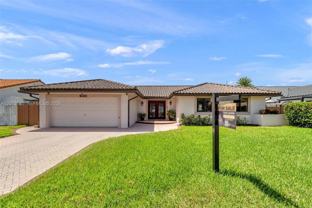 For Sale: $779,000 (3 beds, 2 baths, 1925 Square Feet)
