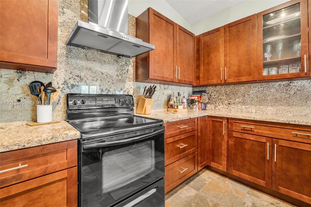 For Sale: $779,000 (3 beds, 2 baths, 1925 Square Feet)