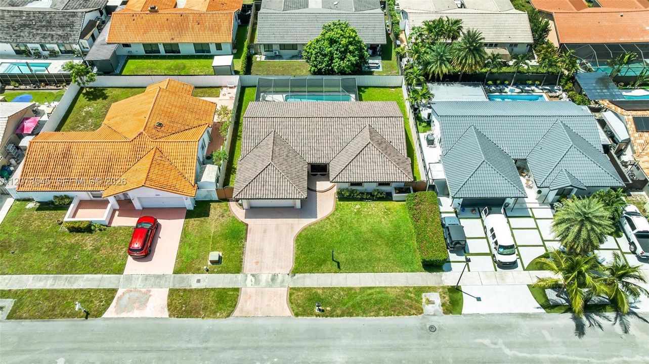 For Sale: $779,000 (3 beds, 2 baths, 1925 Square Feet)