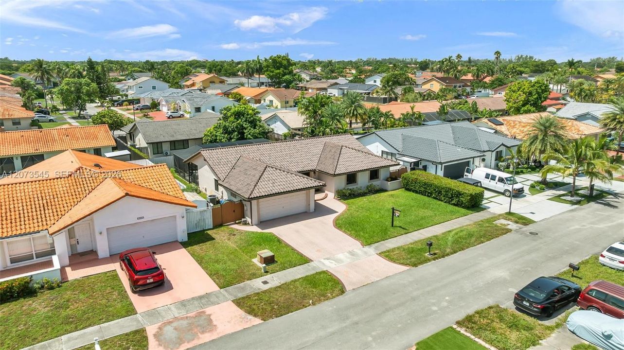 For Sale: $779,000 (3 beds, 2 baths, 1925 Square Feet)