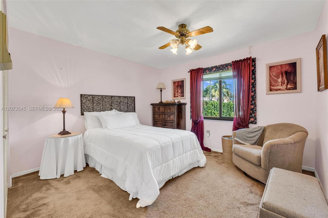 For Sale: $779,000 (3 beds, 2 baths, 1925 Square Feet)
