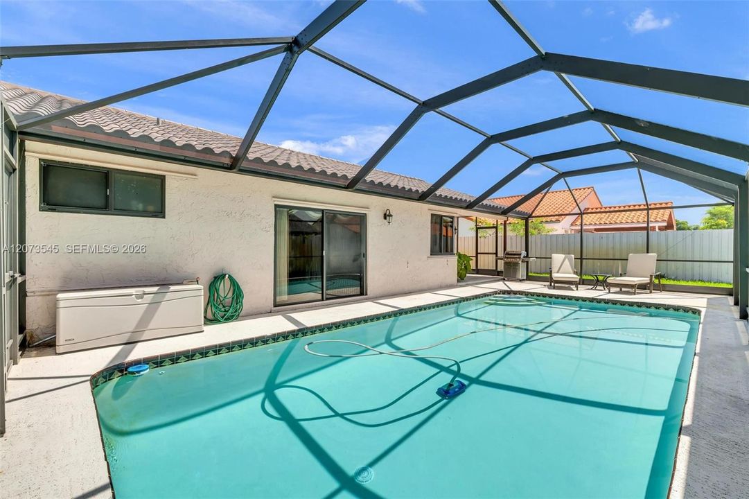 For Sale: $779,000 (3 beds, 2 baths, 1925 Square Feet)