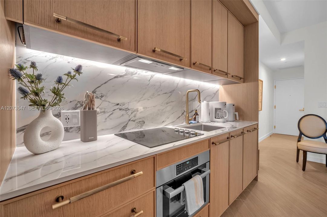 В аренду: $3,500 (0 спален, 1 ванн, 0 Квадратных фут)