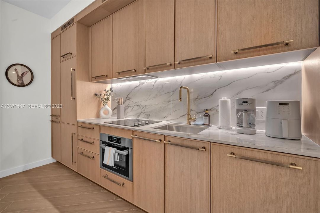 В аренду: $3,500 (0 спален, 1 ванн, 0 Квадратных фут)