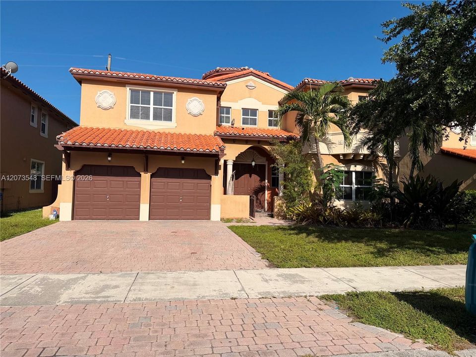 For Rent: $4,700 (4 beds, 4 baths, 3257 Square Feet)