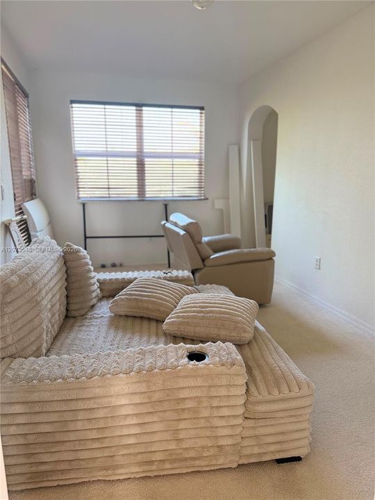 For Rent: $4,700 (4 beds, 4 baths, 3257 Square Feet)