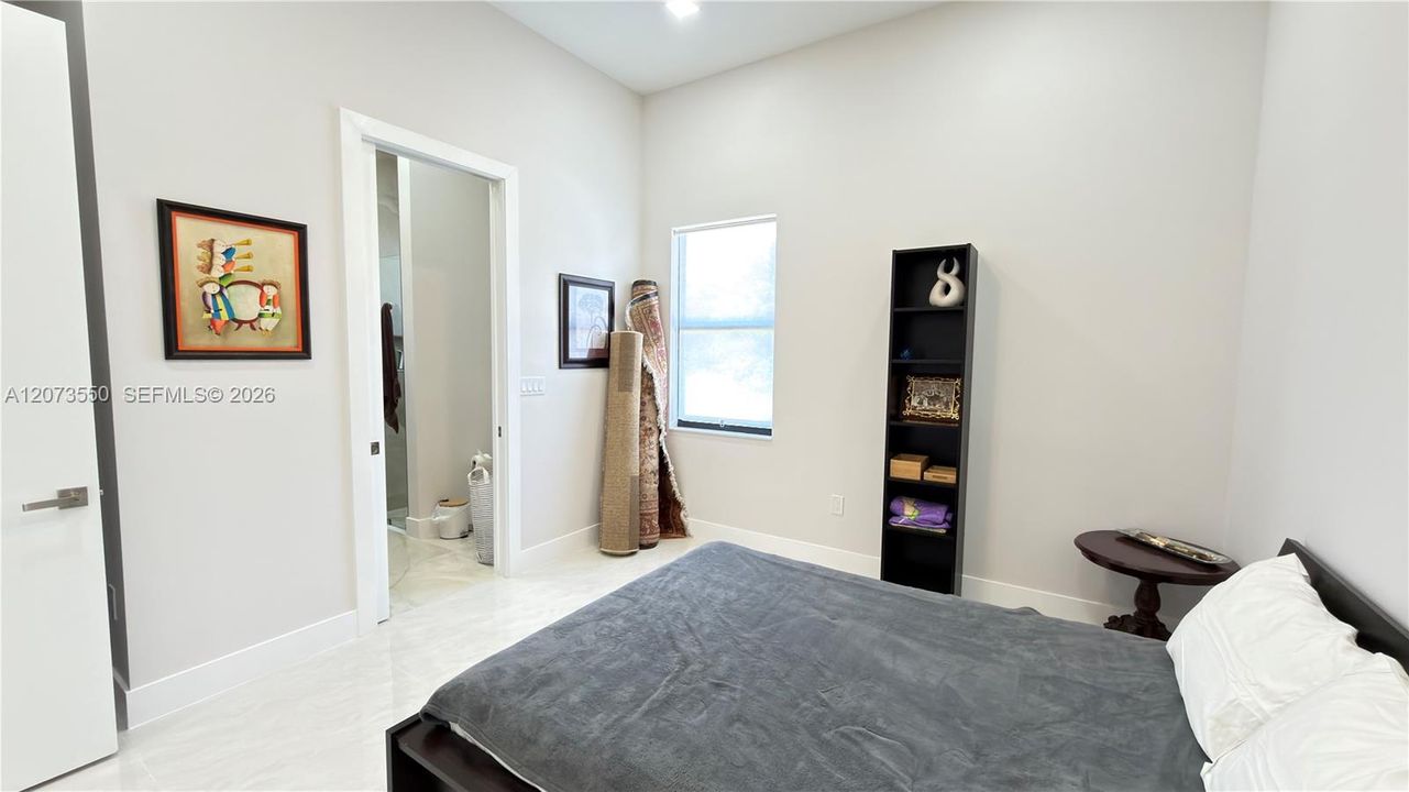 For Sale: $1,474,900 (3 beds, 2 baths, 2560 Square Feet)