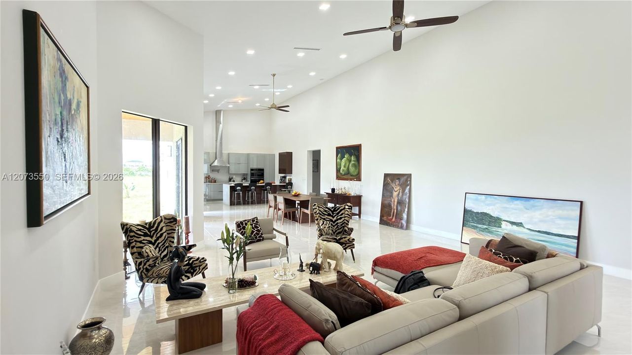 For Sale: $1,474,900 (3 beds, 2 baths, 2560 Square Feet)