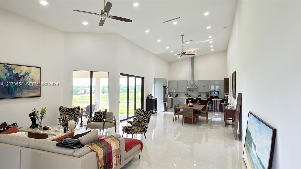 For Sale: $1,474,900 (3 beds, 2 baths, 2560 Square Feet)