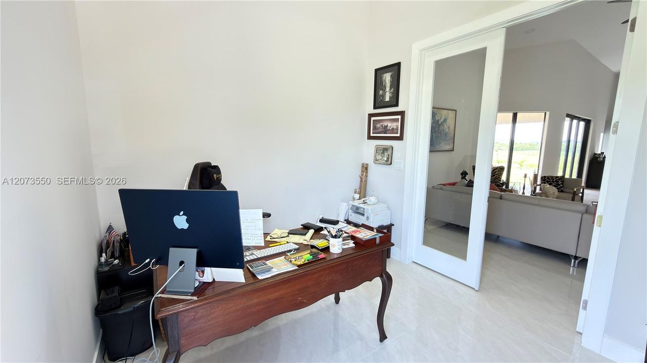 For Sale: $1,474,900 (3 beds, 2 baths, 2560 Square Feet)