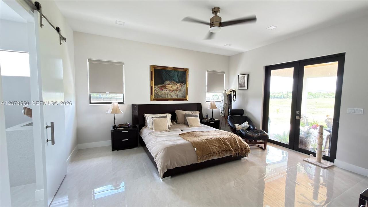 For Sale: $1,474,900 (3 beds, 2 baths, 2560 Square Feet)