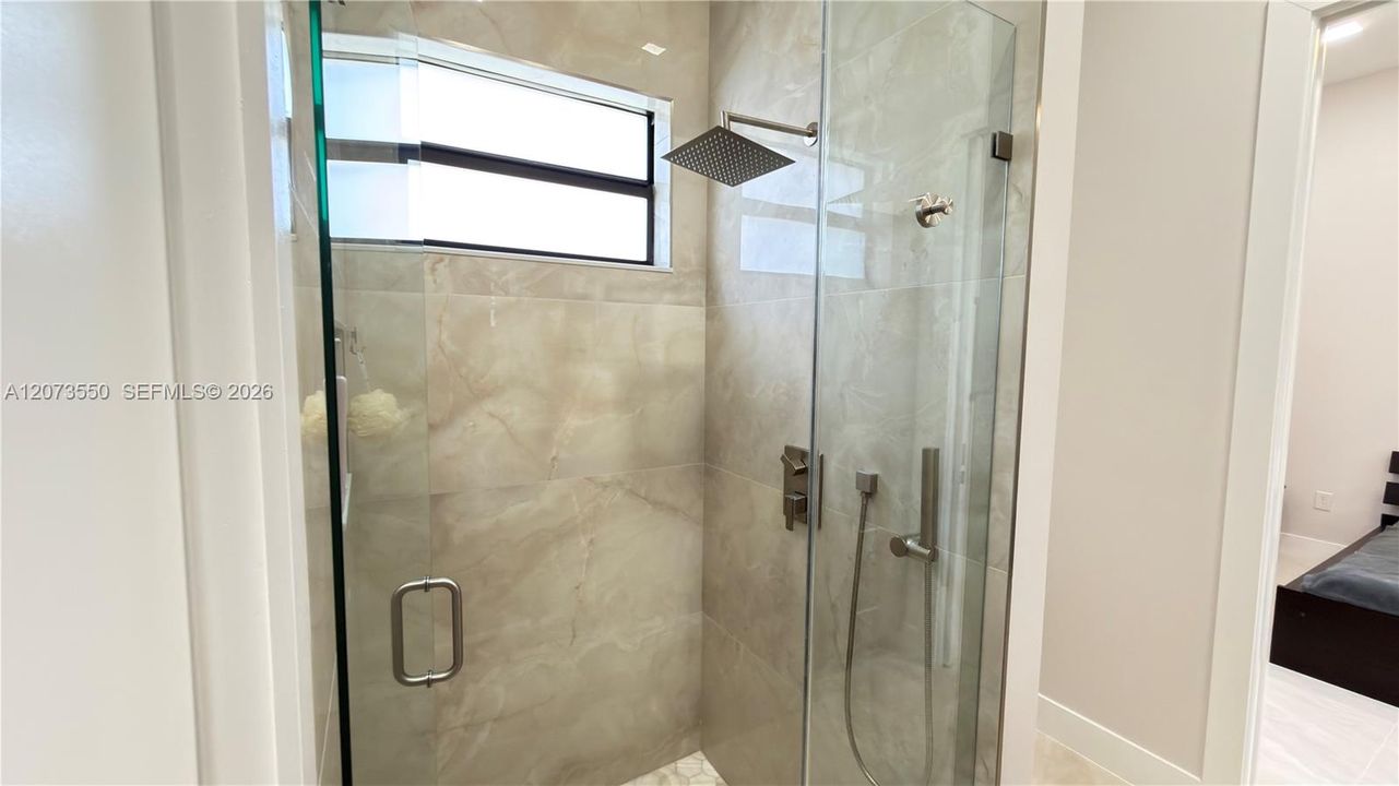 For Sale: $1,474,900 (3 beds, 2 baths, 2560 Square Feet)