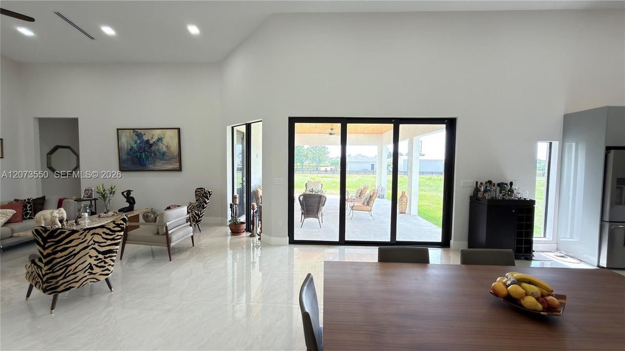 For Sale: $1,474,900 (3 beds, 2 baths, 2560 Square Feet)