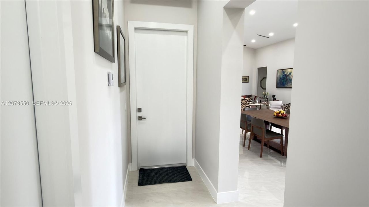 For Sale: $1,474,900 (3 beds, 2 baths, 2560 Square Feet)
