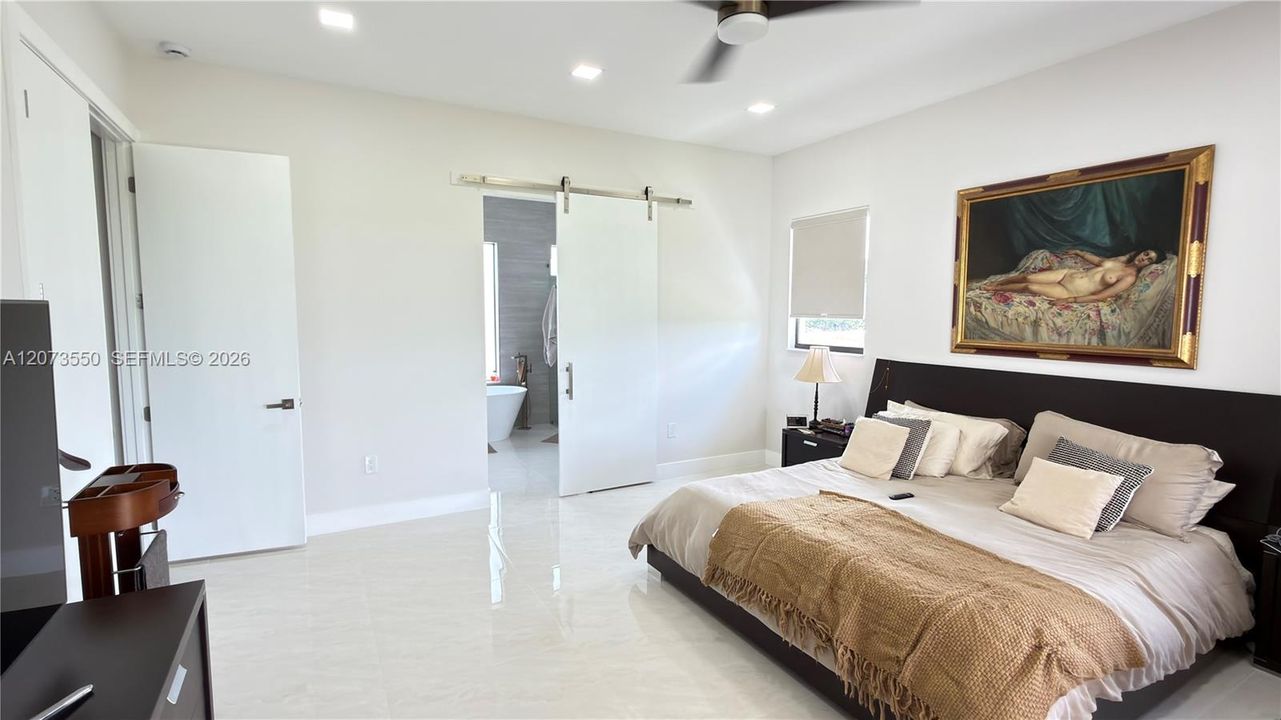 For Sale: $1,474,900 (3 beds, 2 baths, 2560 Square Feet)