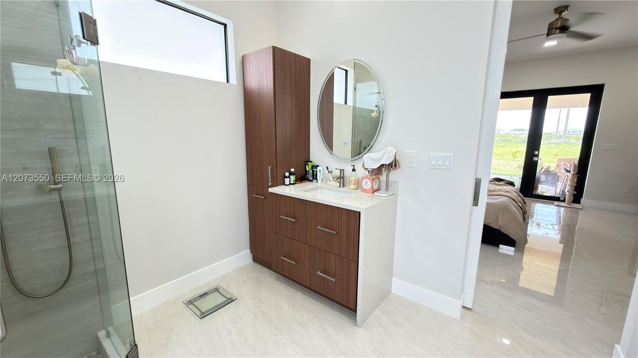 For Sale: $1,474,900 (3 beds, 2 baths, 2560 Square Feet)