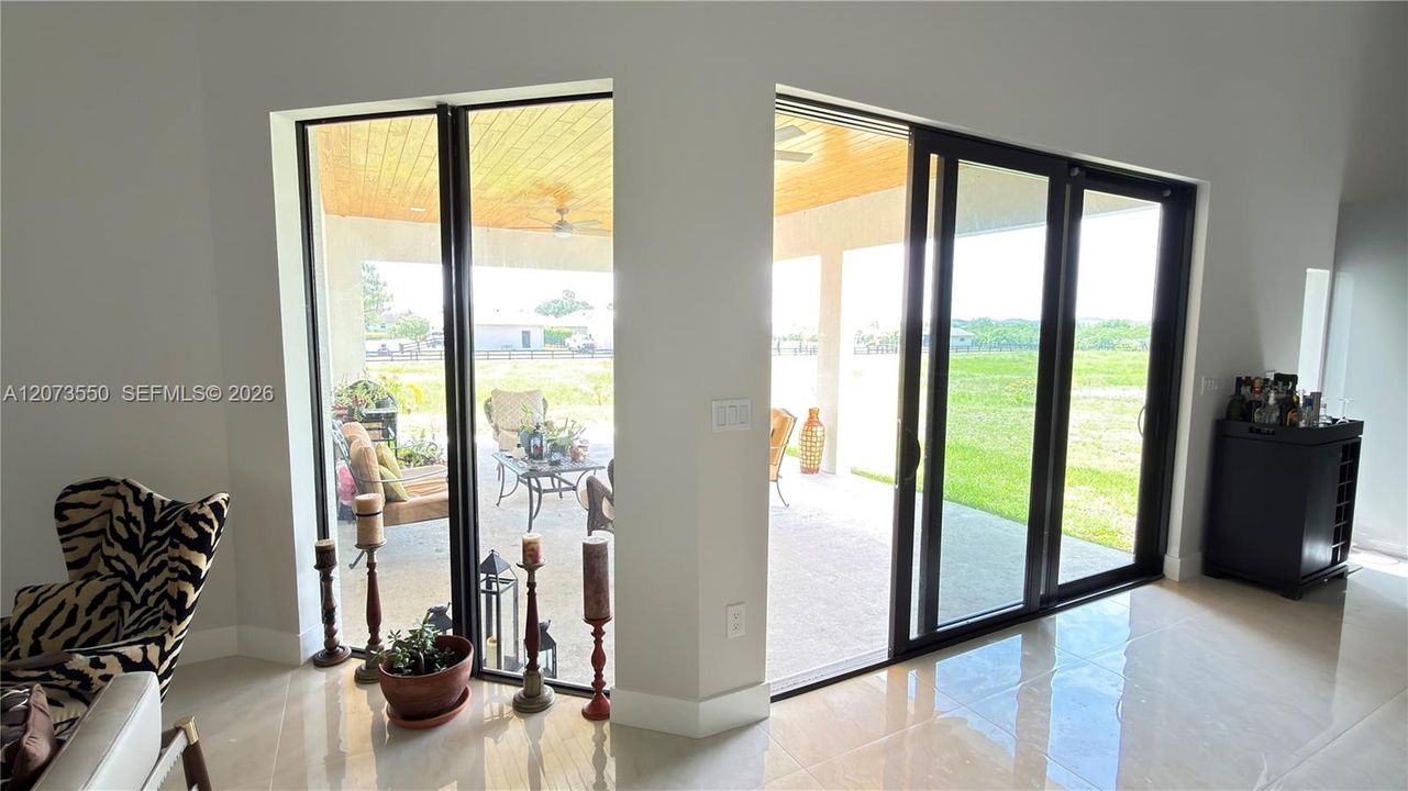 For Sale: $1,474,900 (3 beds, 2 baths, 2560 Square Feet)