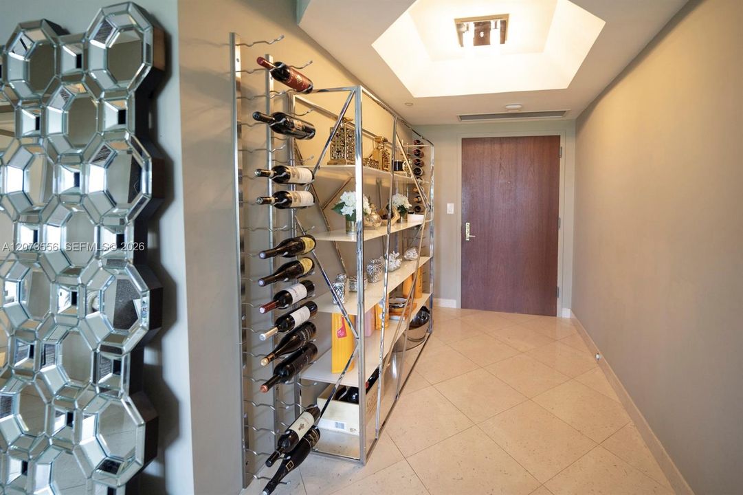 For Rent: $7,500 (3 beds, 2 baths, 1580 Square Feet)