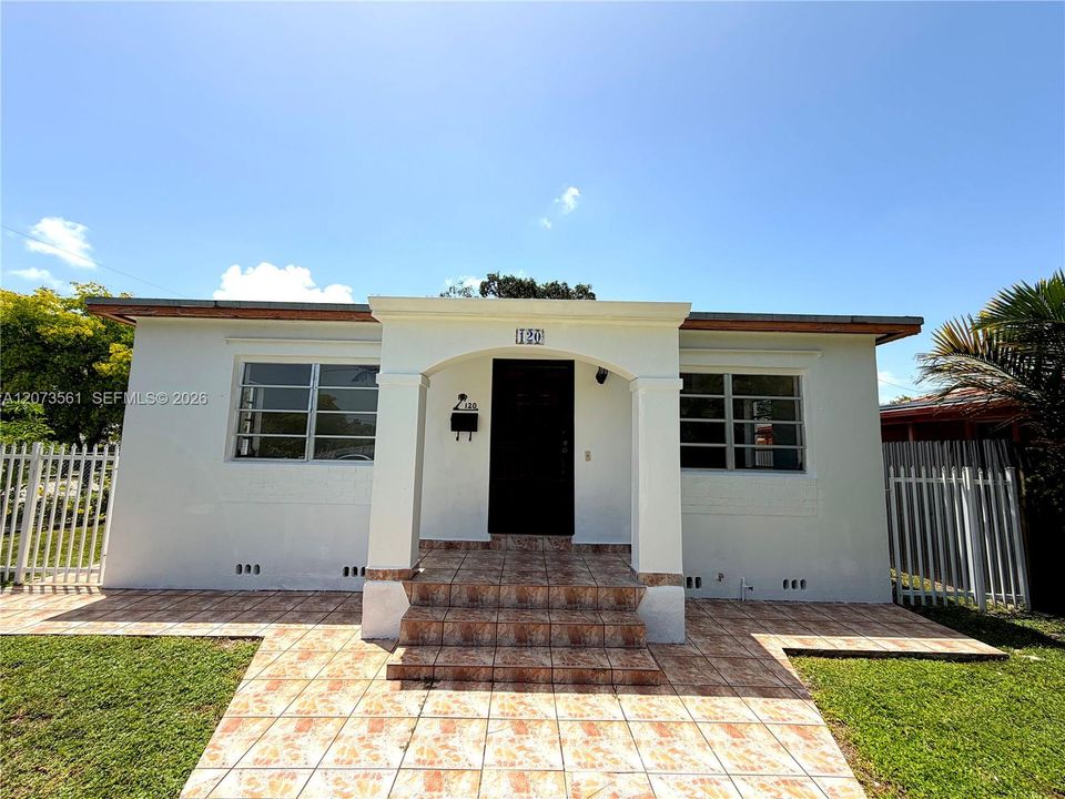 For Sale: $625,000 (3 beds, 2 baths, 1230 Square Feet)