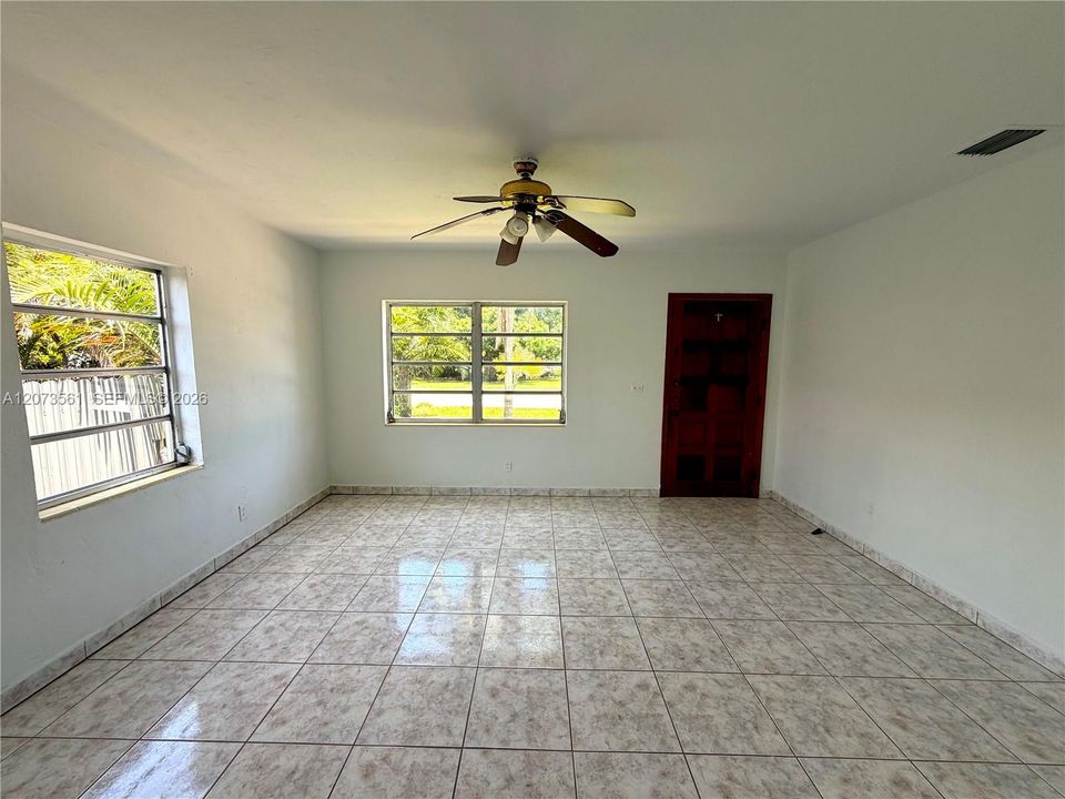For Sale: $625,000 (3 beds, 2 baths, 1230 Square Feet)