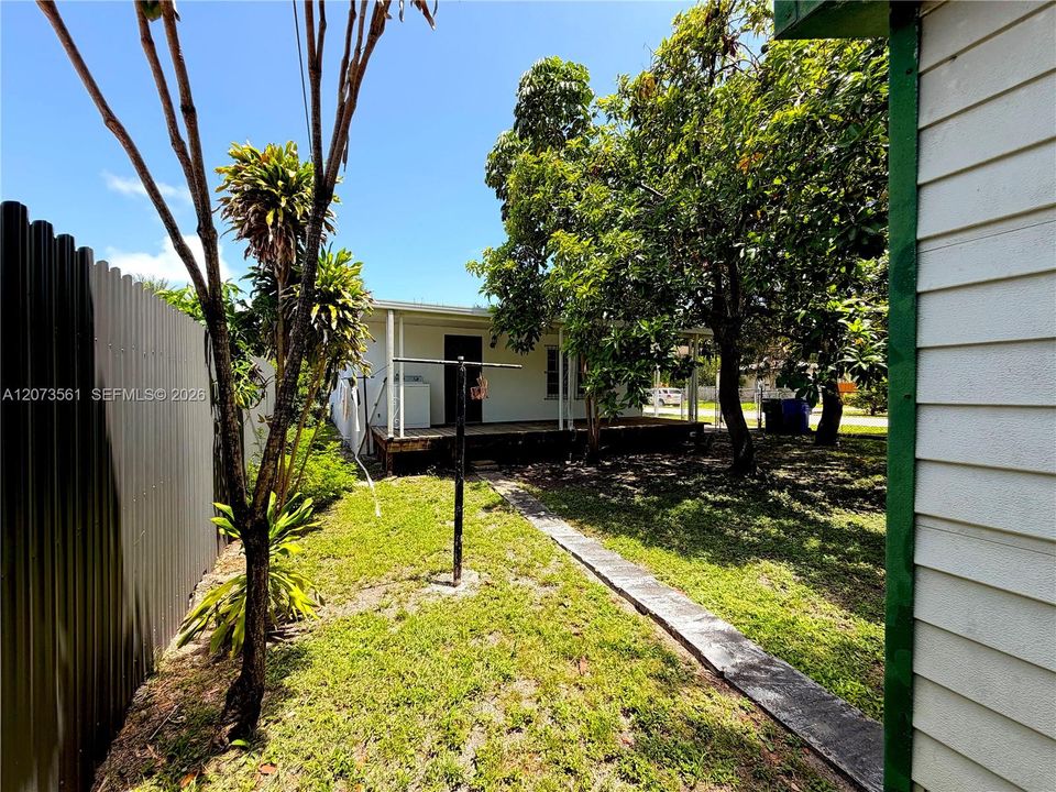 For Sale: $625,000 (3 beds, 2 baths, 1230 Square Feet)